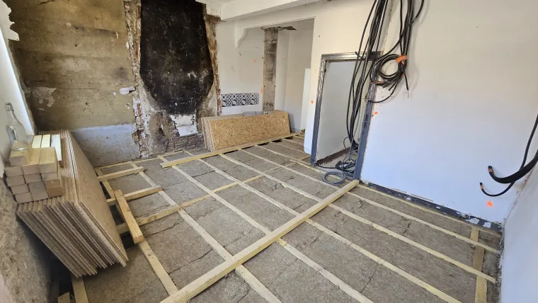 Comment isoler un plancher bois par le dessus, Toulouse, Renovaz