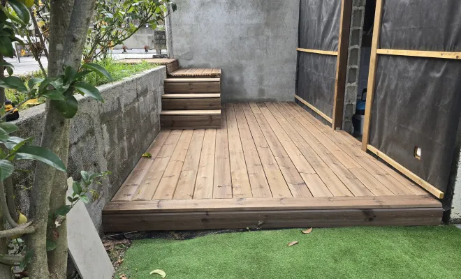 Poste de terrasse sur plot à Blagnac, Toulouse, Renovaz