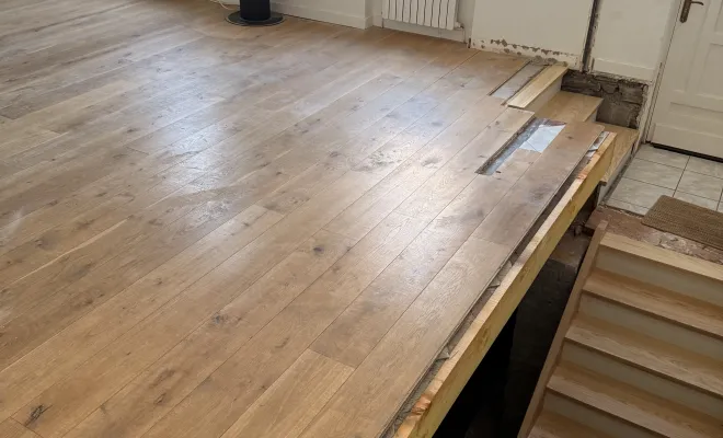 Pose de parquet sur ancienne cheminée à ramonville , Toulouse, Renovaz