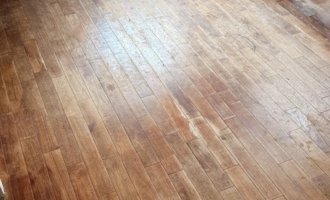 Ponçage de parquet massif à Aucamville, Toulouse, Renovaz